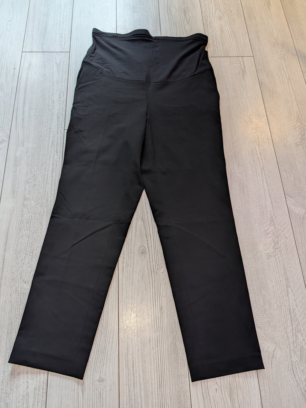 Uniqlo Women's Maternity Straight-Leg Black Pants